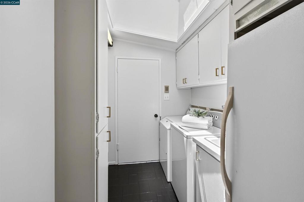 12 E Altarinda Property Photo 31