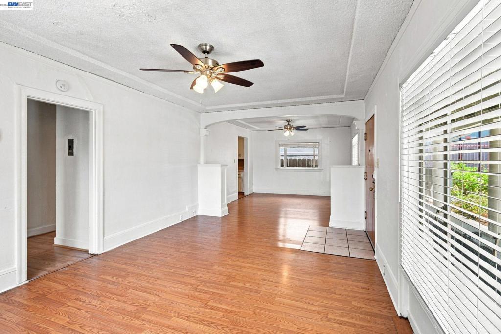 9821 Thermal Street Property Photo 11
