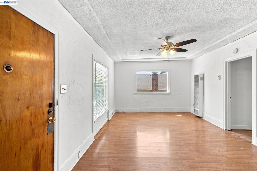9821 Thermal Street Property Photo 13