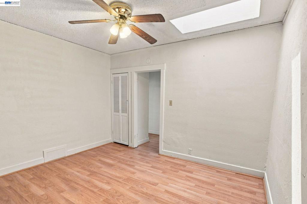 9821 Thermal Street Property Photo 18