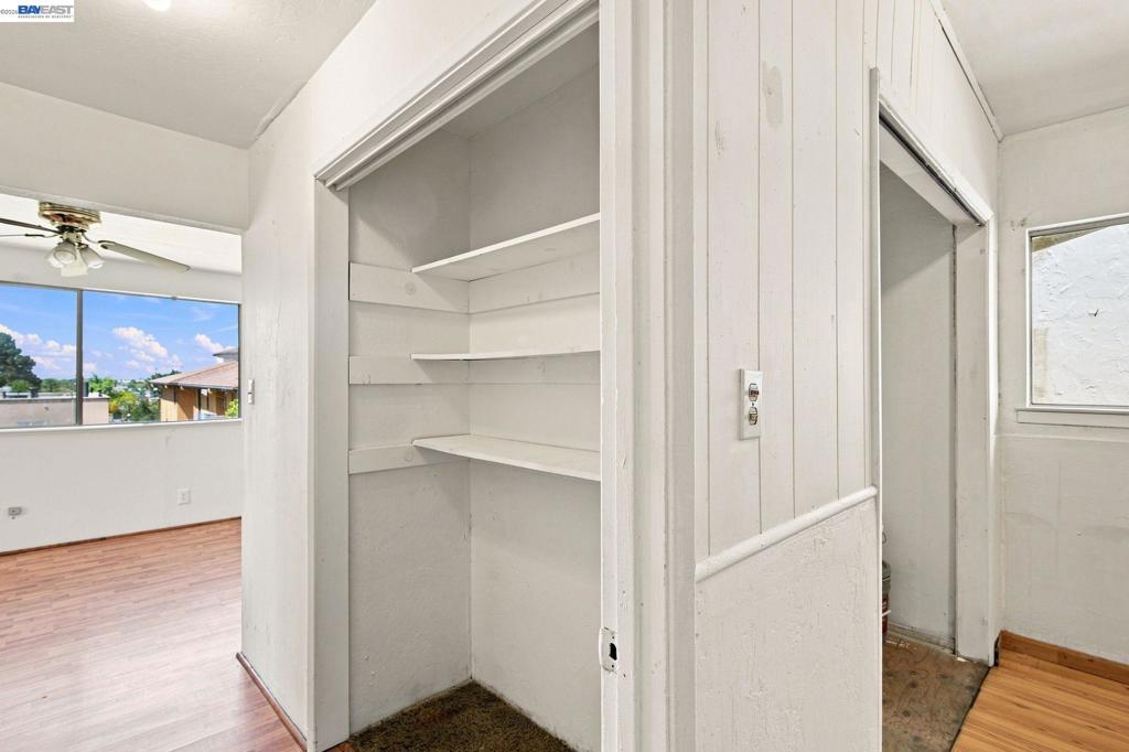 9821 Thermal Street Property Photo 23