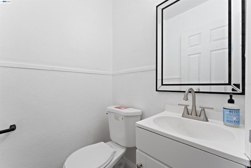 7691 Thornton Ave Property Photo 35