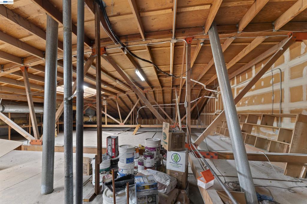 7691 Thornton Ave Property Photo 53