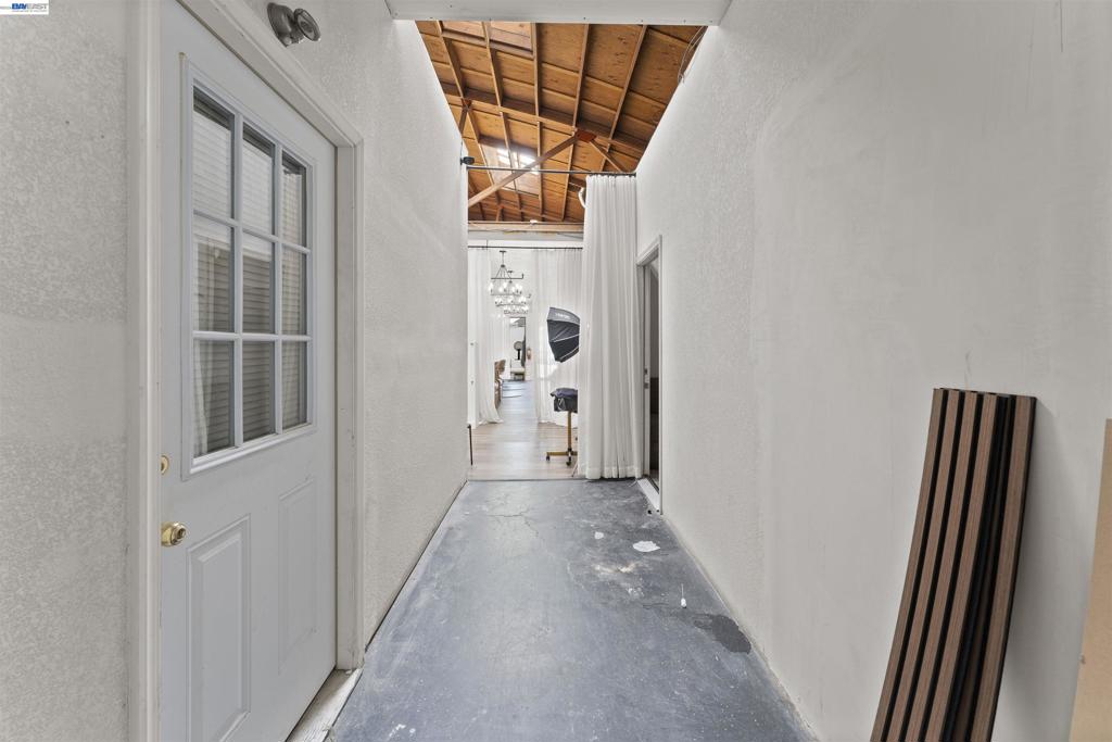7691 Thornton Ave Property Photo 62