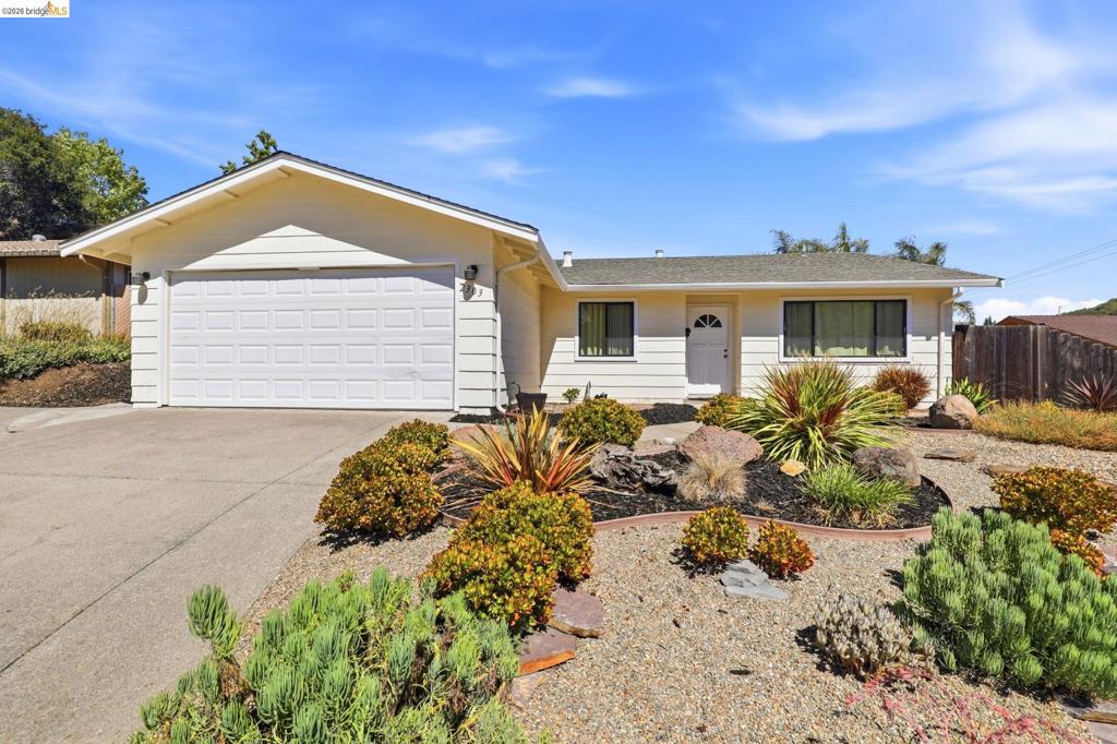 2303 Monte Vista Dr. Property Photo 2