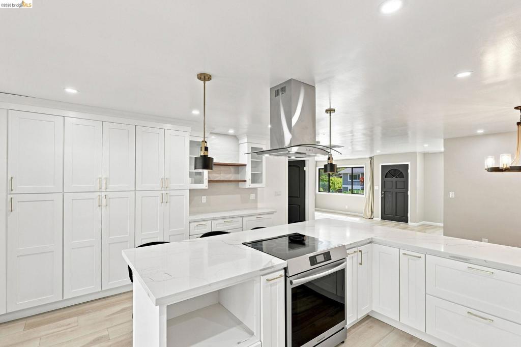 2303 Monte Vista Dr. Property Photo 7
