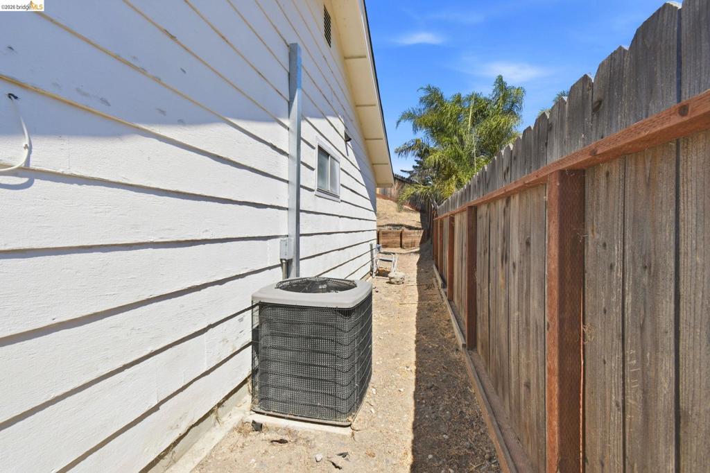 2303 Monte Vista Dr. Property Photo 19