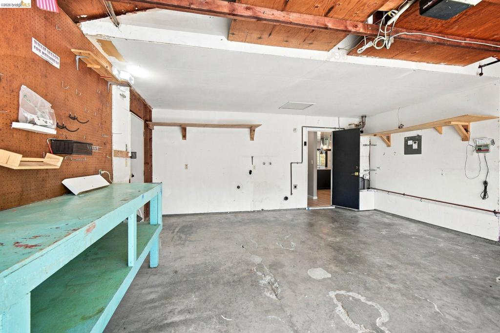 2303 Monte Vista Dr. Property Photo 41