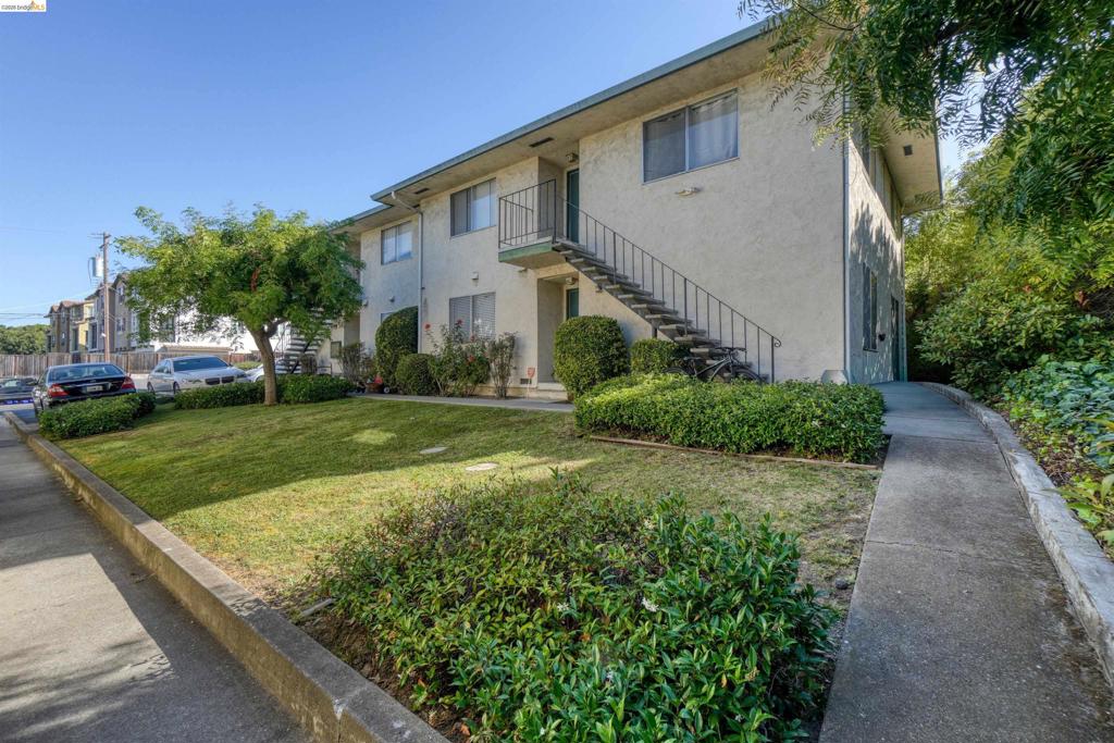 16298 Foothill Blvd Property Photo 2