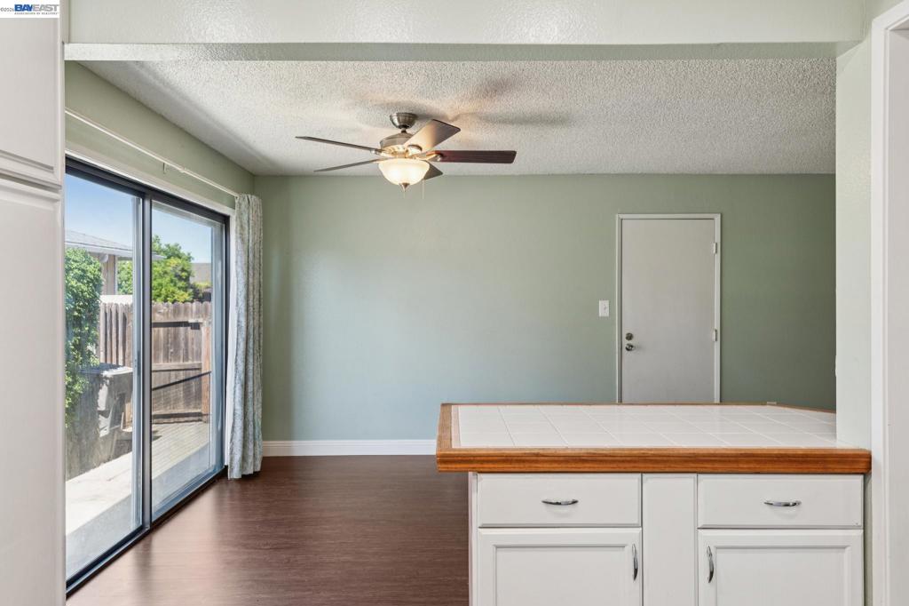 502 Shrike Ct Property Photo 13