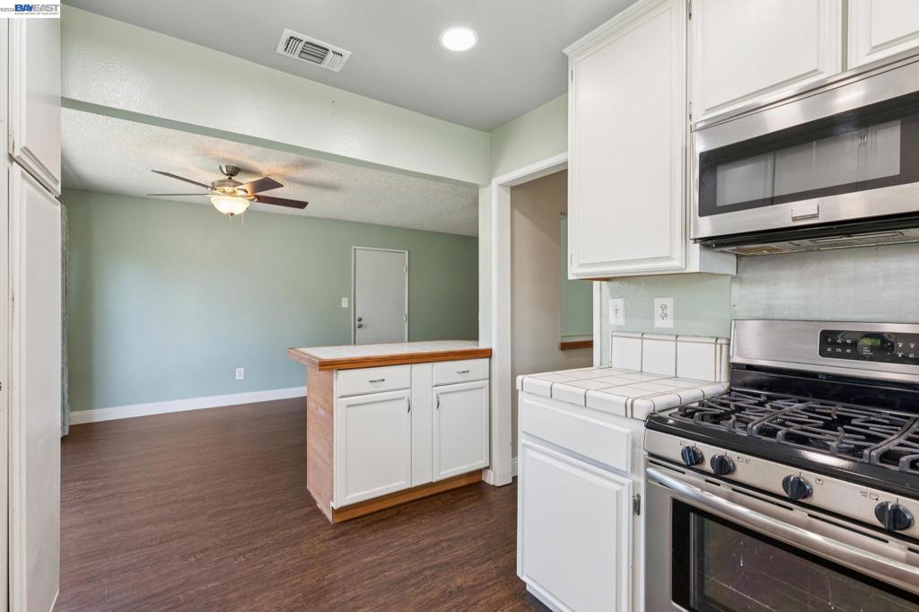 502 Shrike Ct Property Photo 14