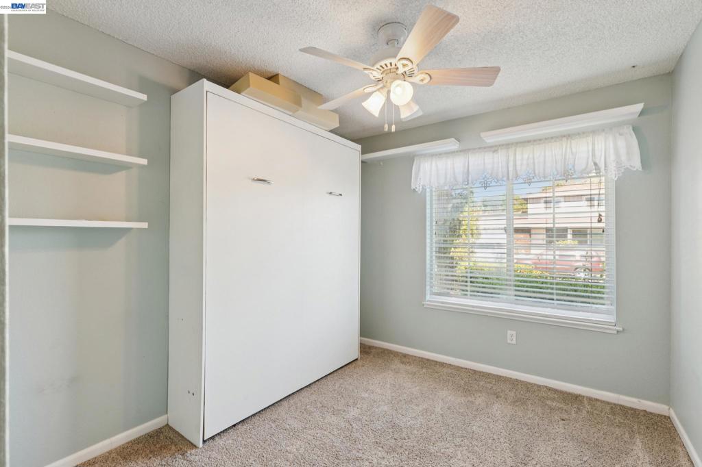 502 Shrike Ct Property Photo 33