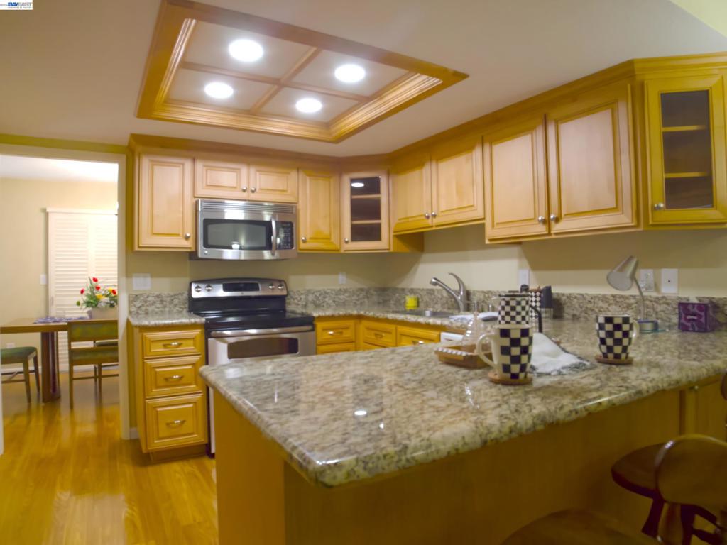 5214 Riverdale Ct Property Photo 6