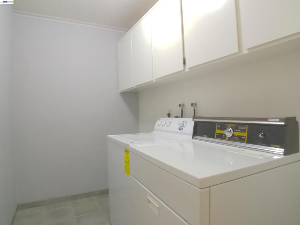 5214 Riverdale Ct Property Photo 18