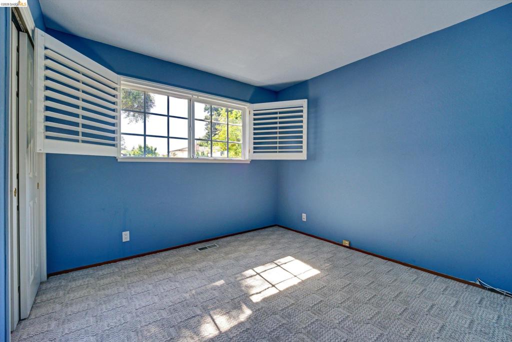 4793 Woodthrush Ct Property Photo 32