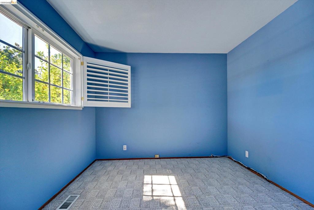 4793 Woodthrush Ct Property Photo 35