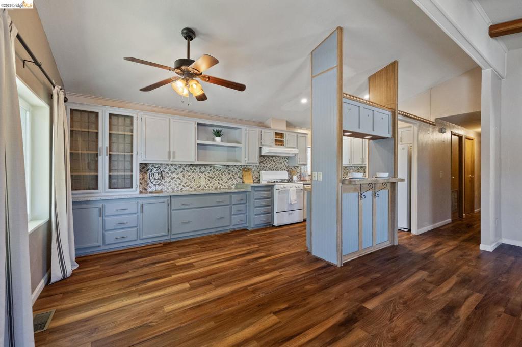 18717 Mill Villa Rd. #414 Property Photo 6