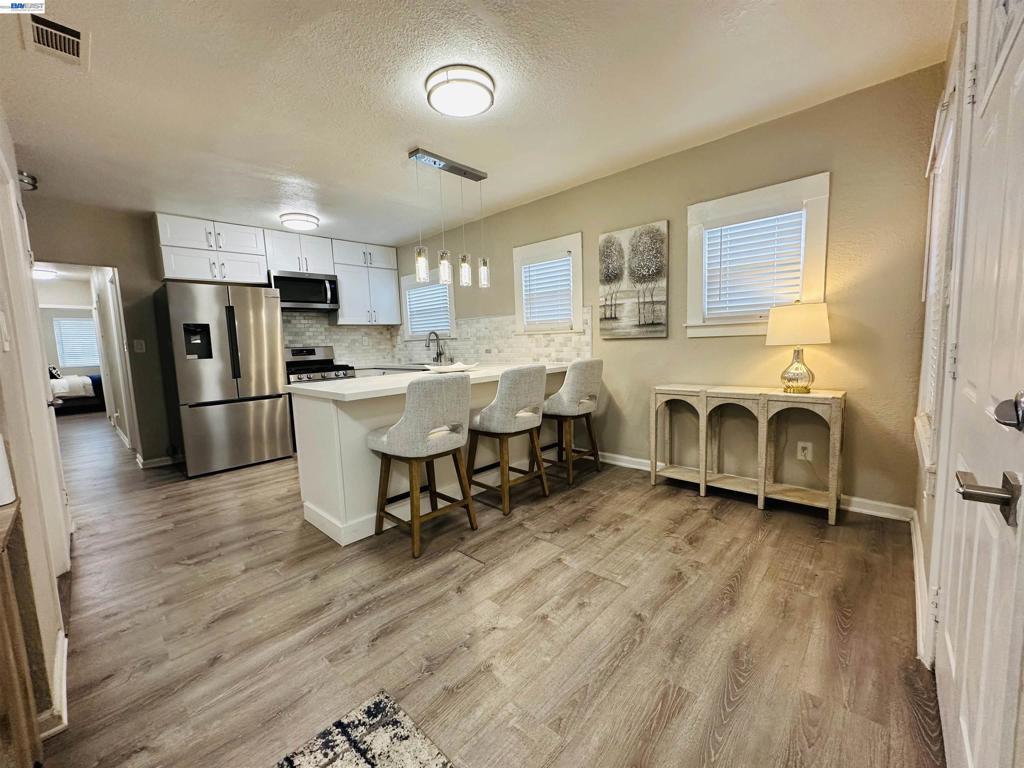 1249 88th Avenue Property Photo 2