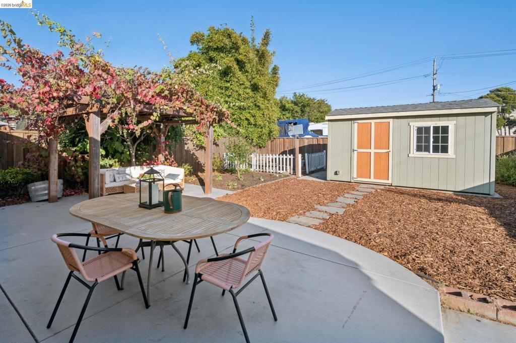 5104 Tehama Ave Property Photo 44