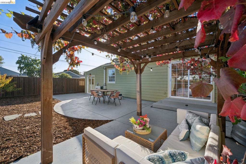 5104 Tehama Ave Property Photo 49