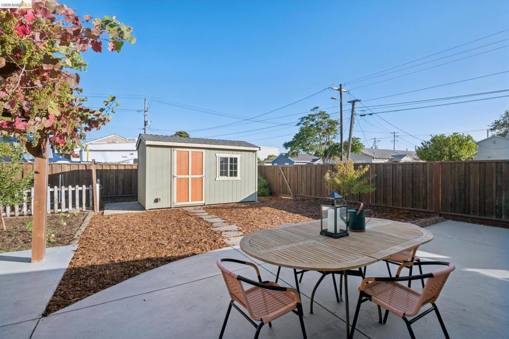 5104 Tehama Ave Property Photo 52