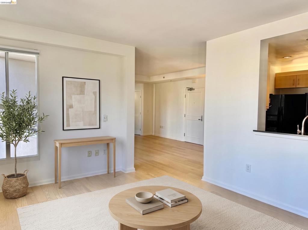 140 South Van Ness Ave 529 Property Photo 6