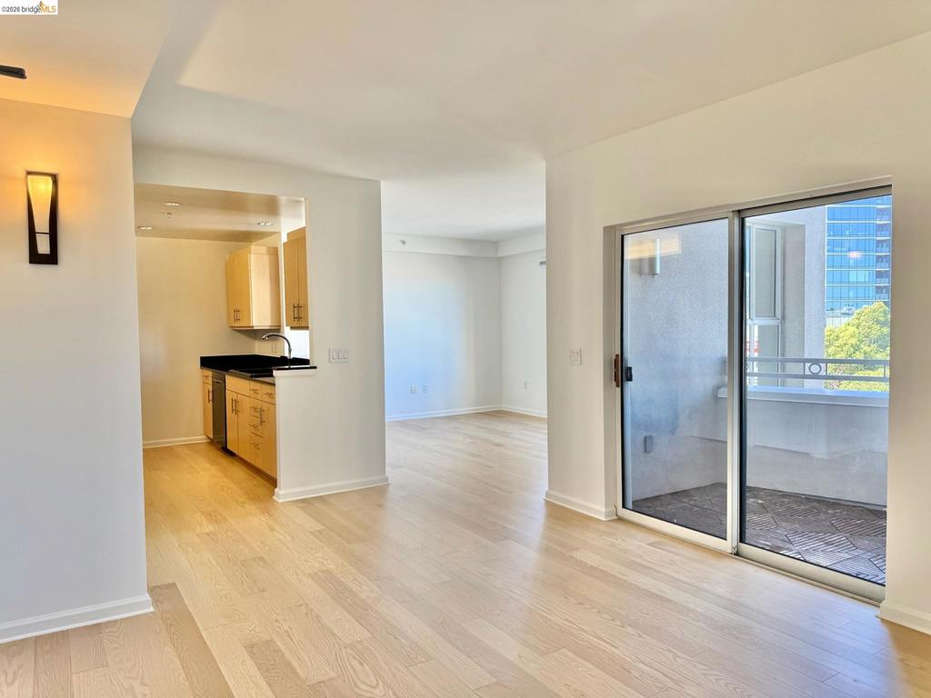 140 South Van Ness Ave 529 Property Photo 16