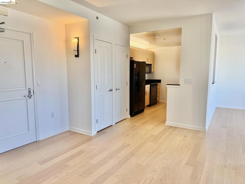 140 South Van Ness Ave 529 Property Photo 17