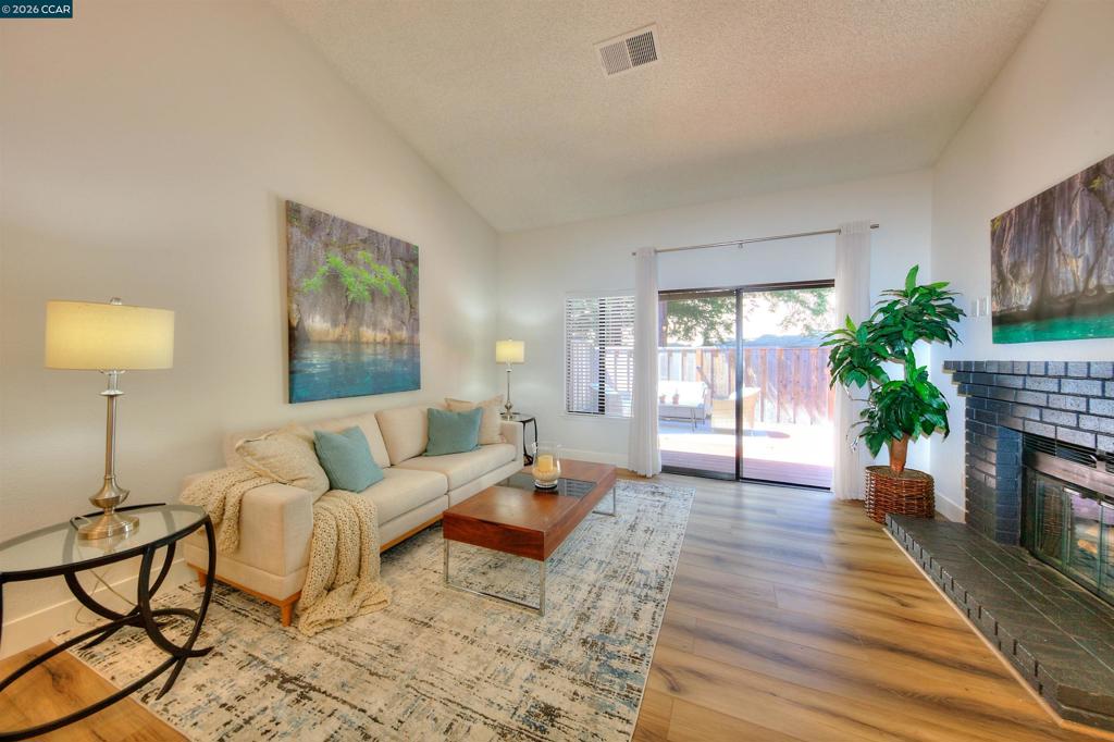 105 Coventry Property Photo 42