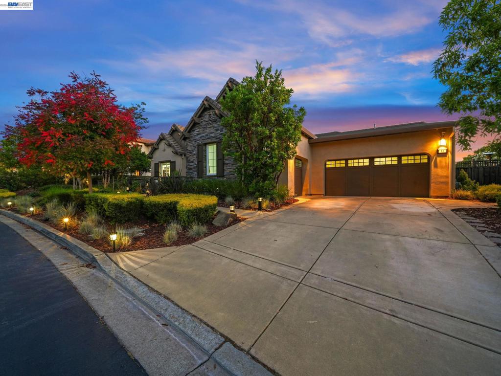 65 Stonebrae Rd Property Photo 3