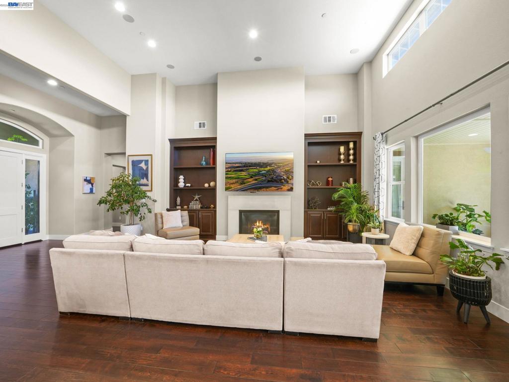 65 Stonebrae Rd Property Photo 15
