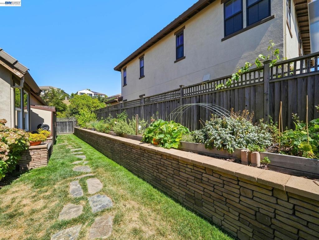 65 Stonebrae Rd Property Photo 57