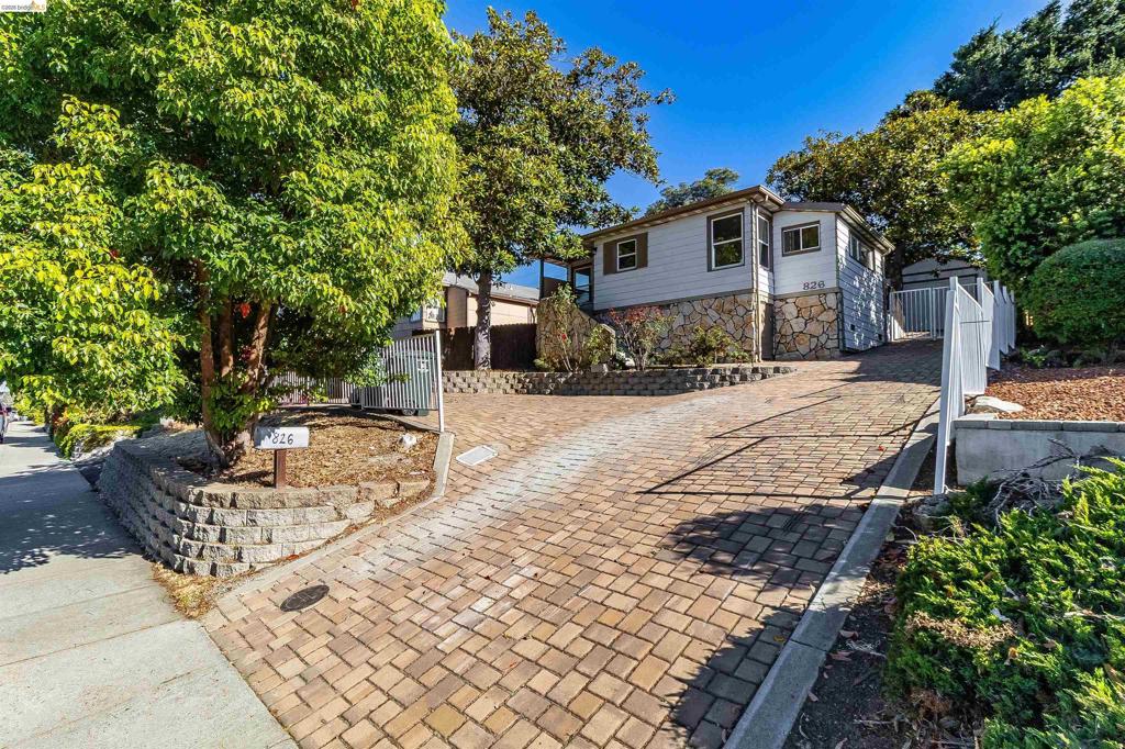 826 Benicia Rd Property Photo 2