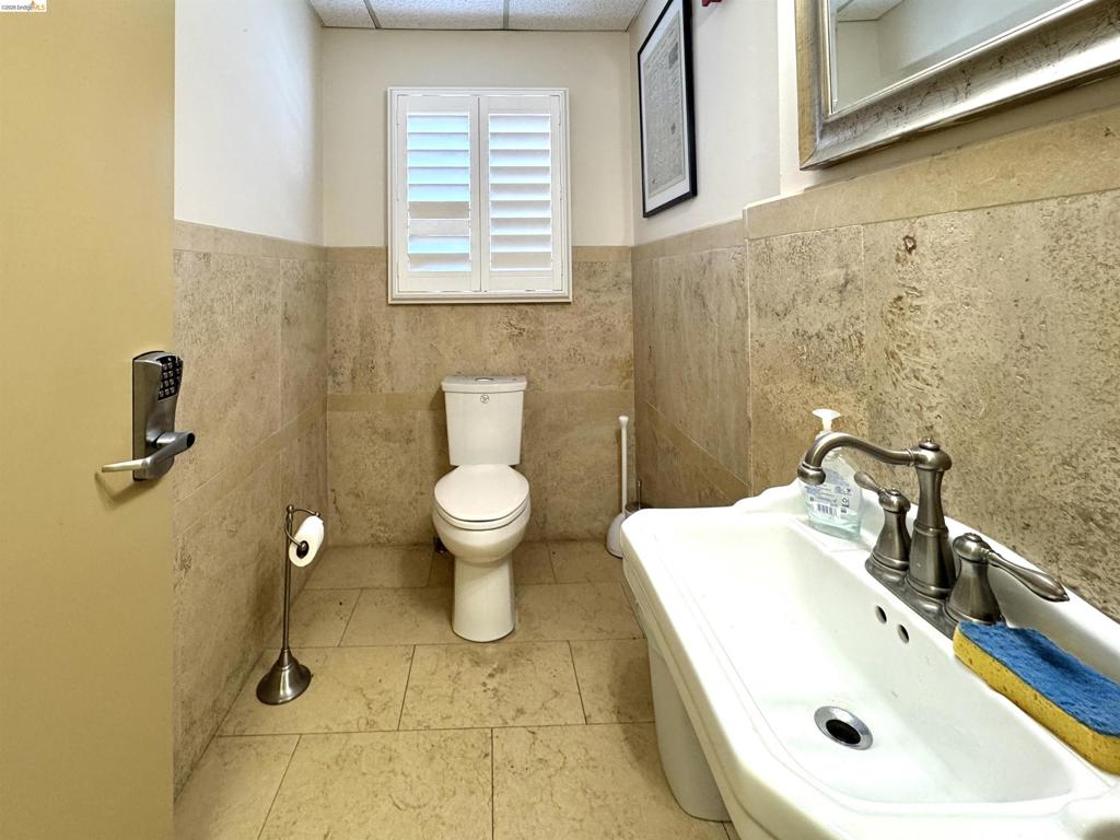 212 9th St. #401 Property Photo 26
