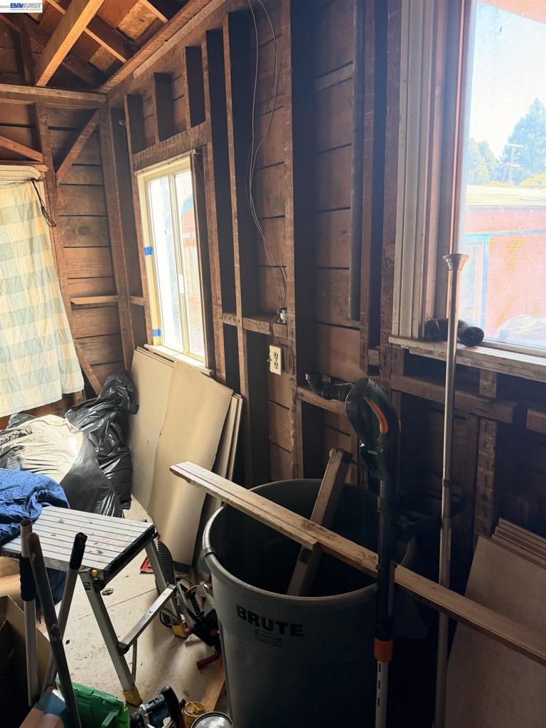 41143429 Property Photo 11