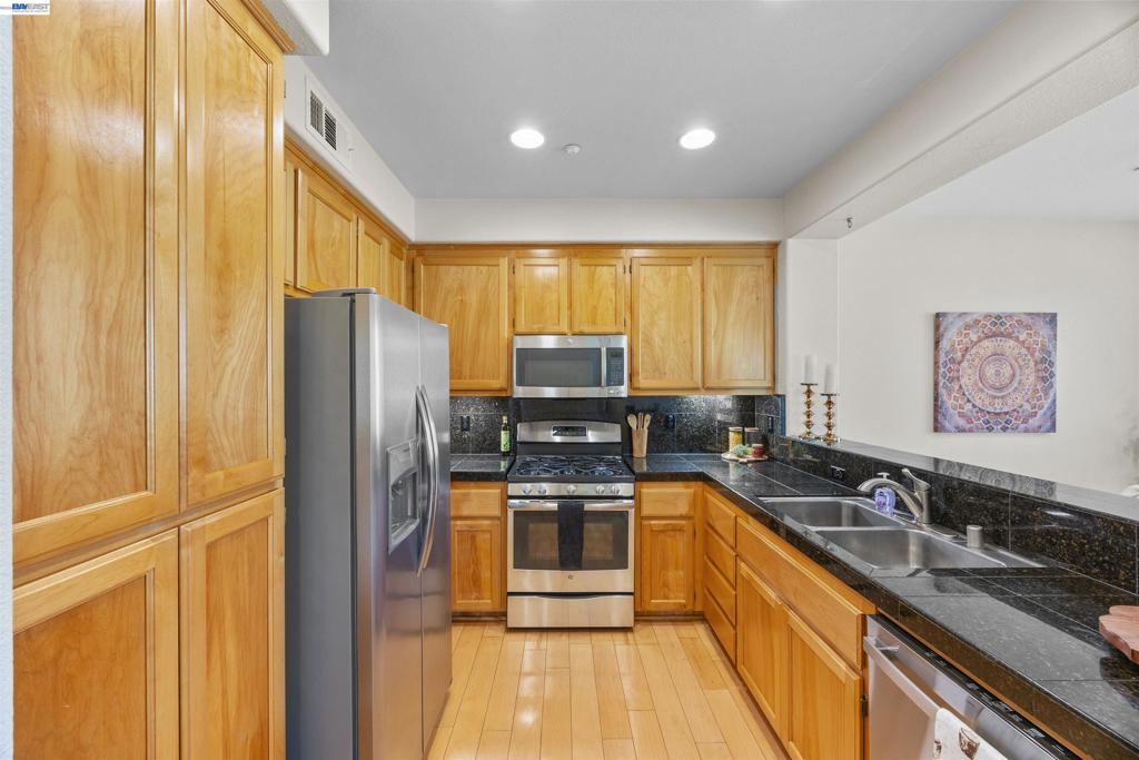 1547 Chandler St Property Photo 10