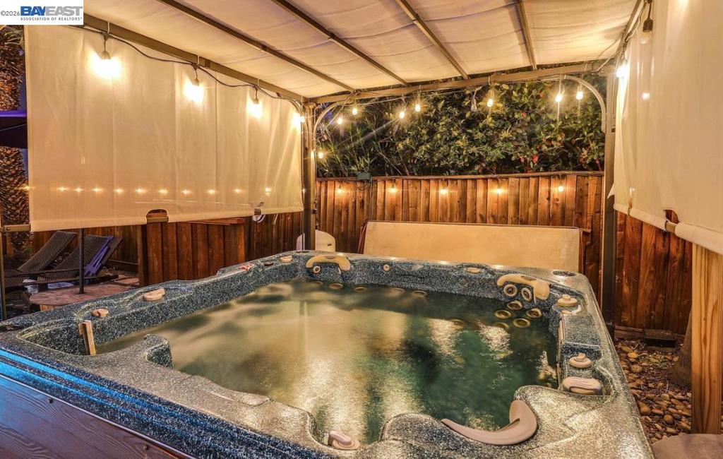 828 Hollowbrook Drive Property Photo 23