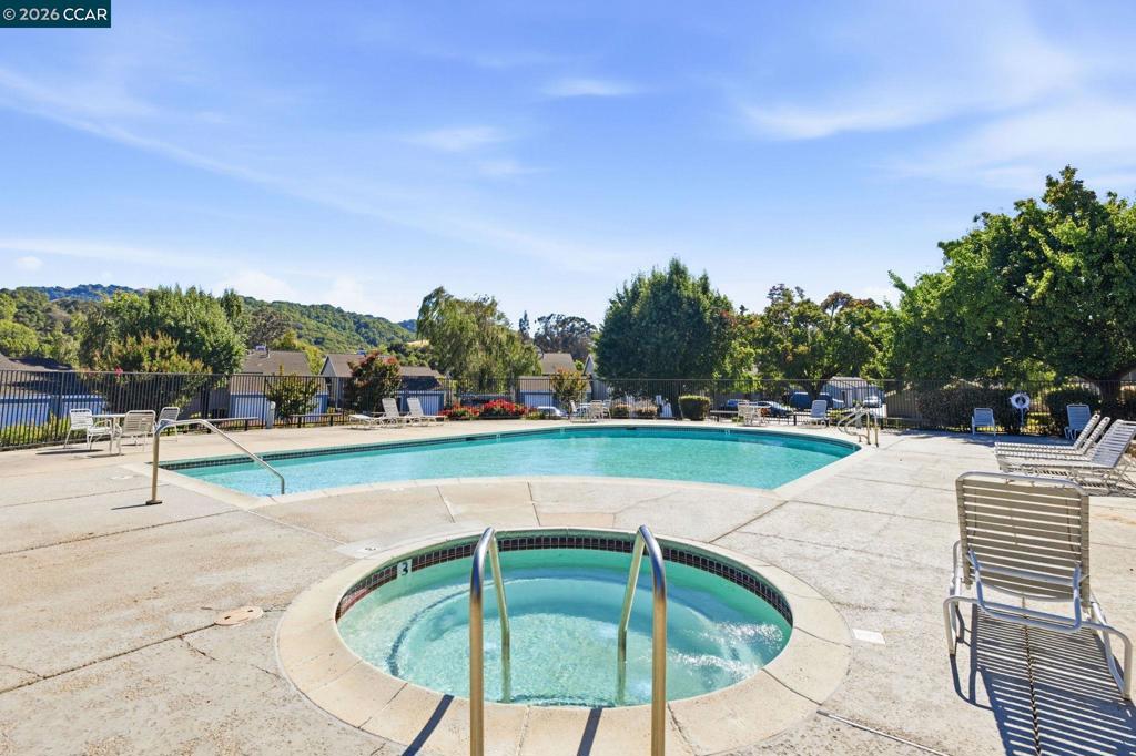 7650 Canyon Meadows Cir F Property Photo 31