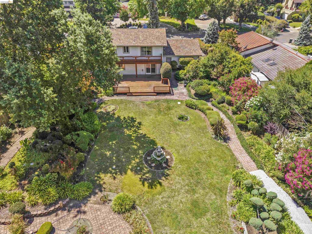 360 Via Palo Linda Property Photo 4