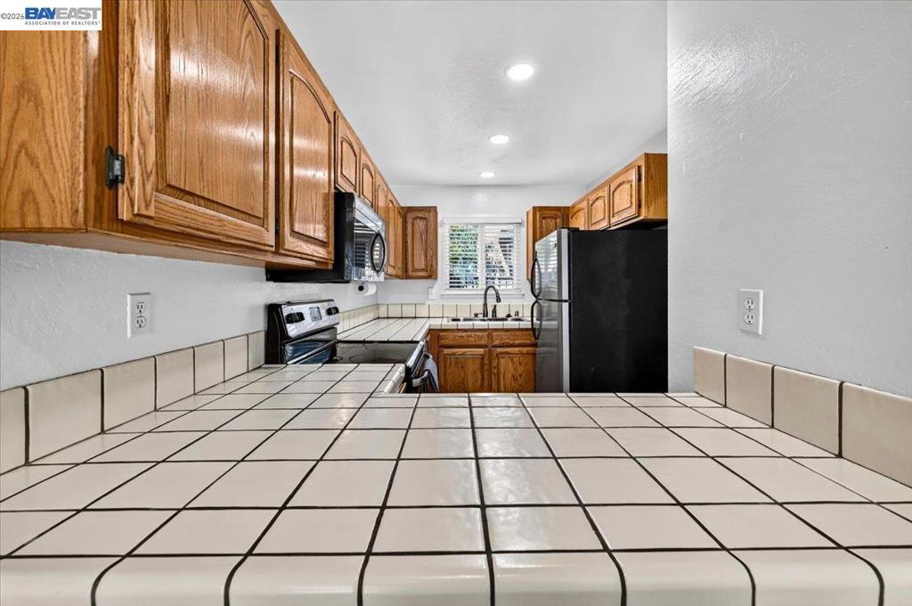 3901 Clayton Rd. 26 Property Photo 10