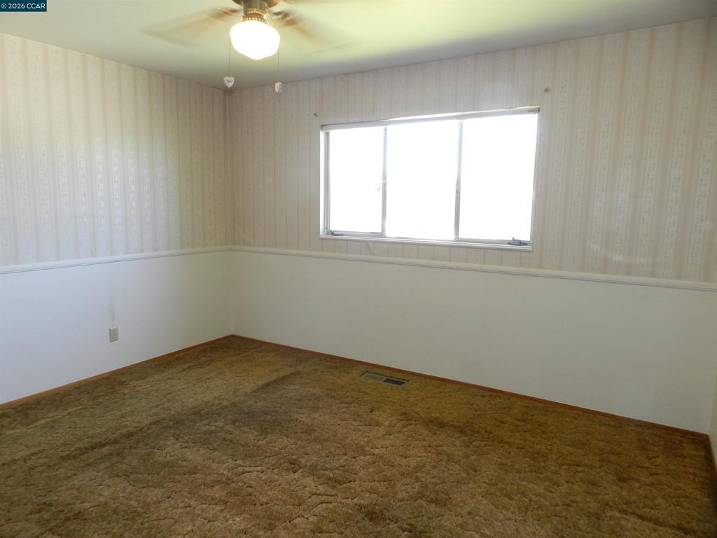 265 Jensen St Property Photo 15