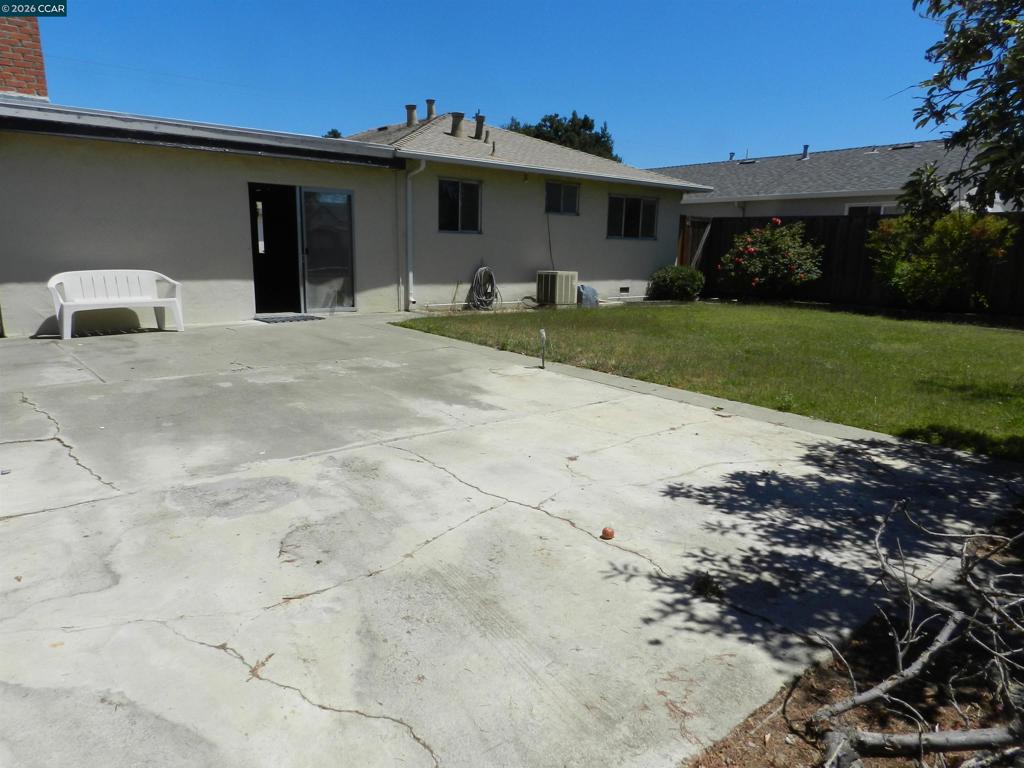 265 Jensen St Property Photo 31