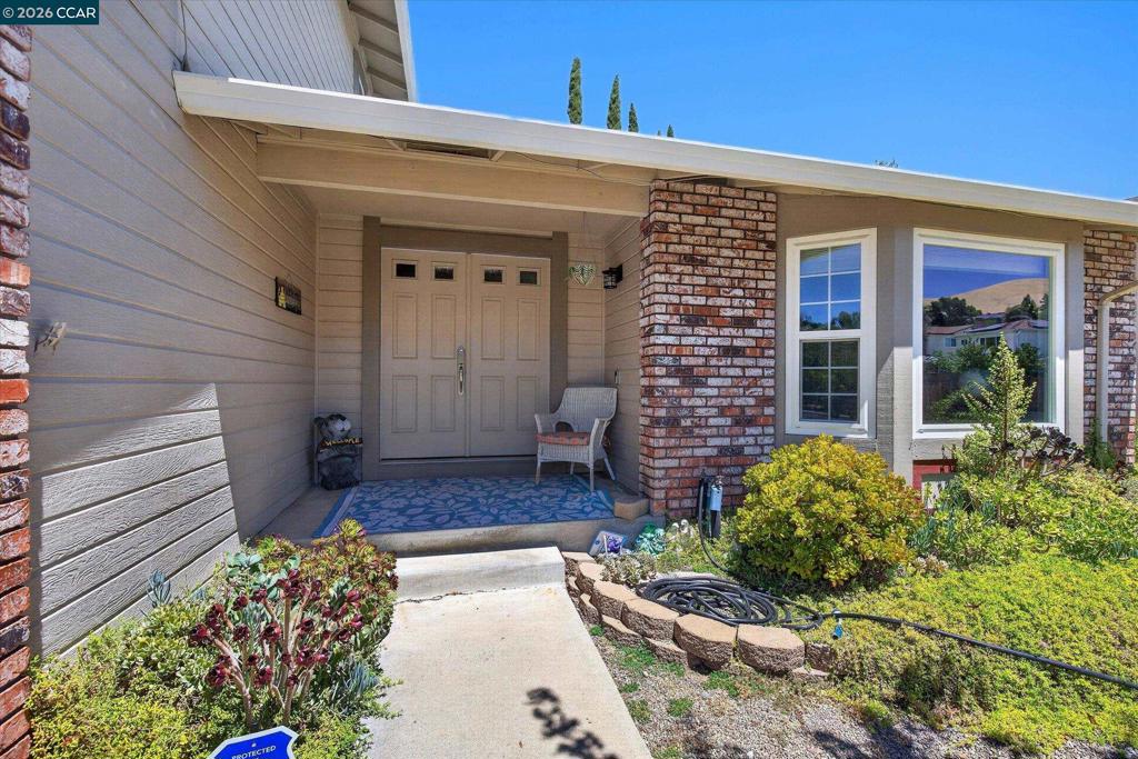 2504 Silverado Dr Property Photo 6