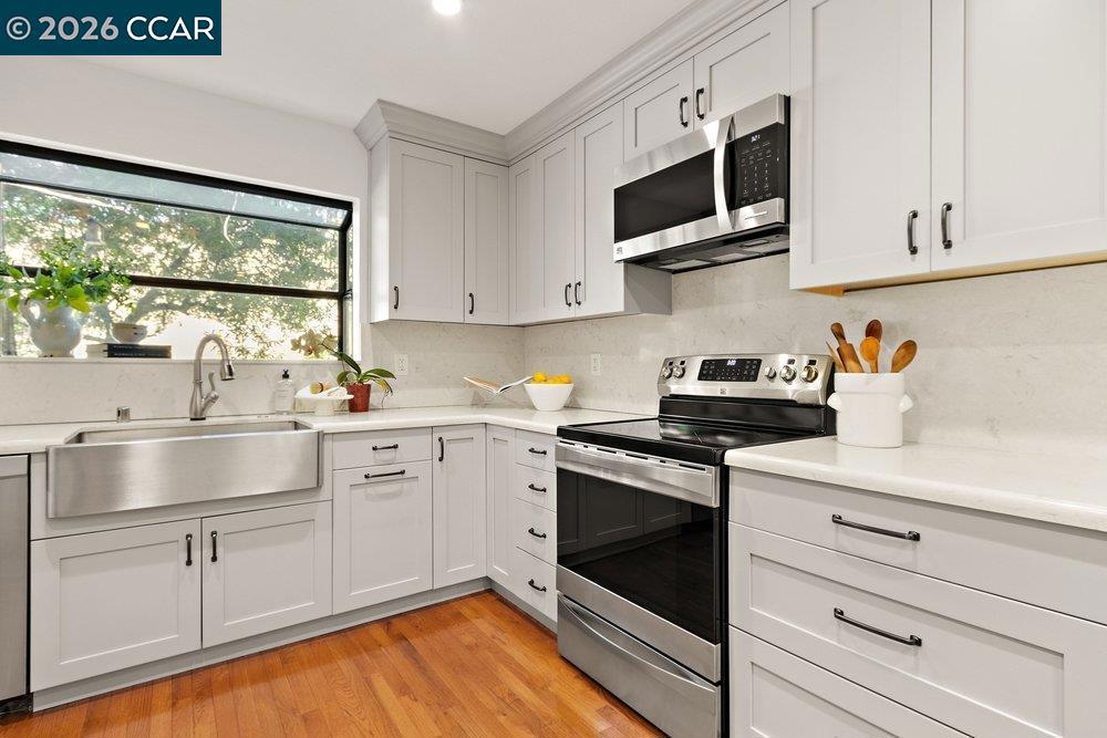 5 Via Barcelona Property Photo 12