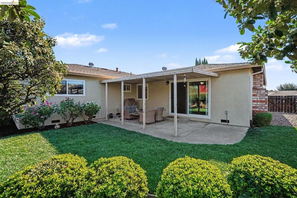 2216 Nido Court Property Photo 24