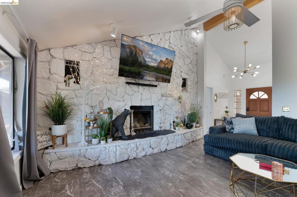 41143479 Property Photo 12