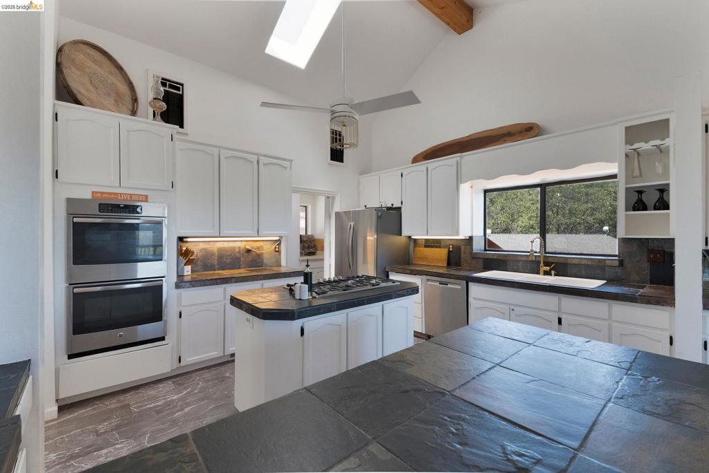 41143479 Property Photo 15