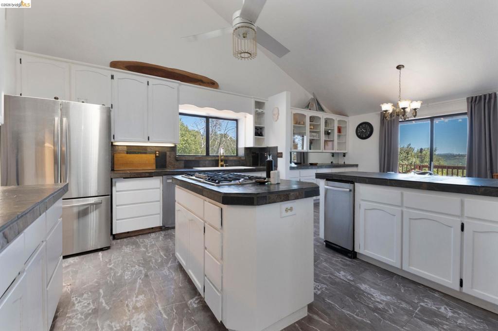 41143479 Property Photo 17