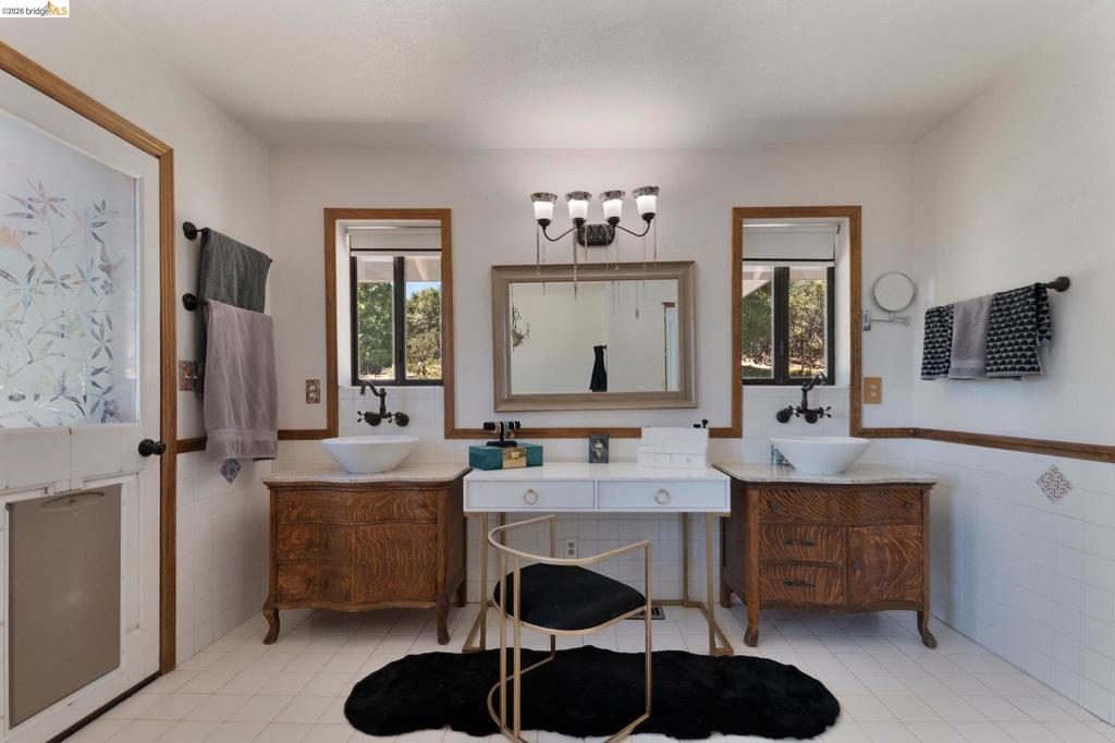 41143479 Property Photo 26