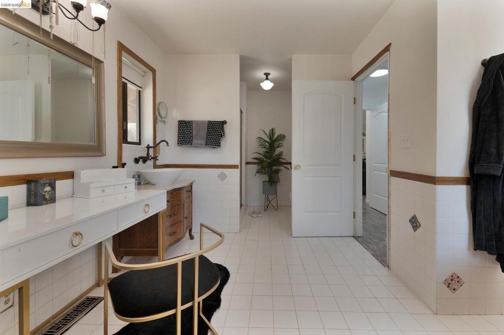 41143479 Property Photo 28